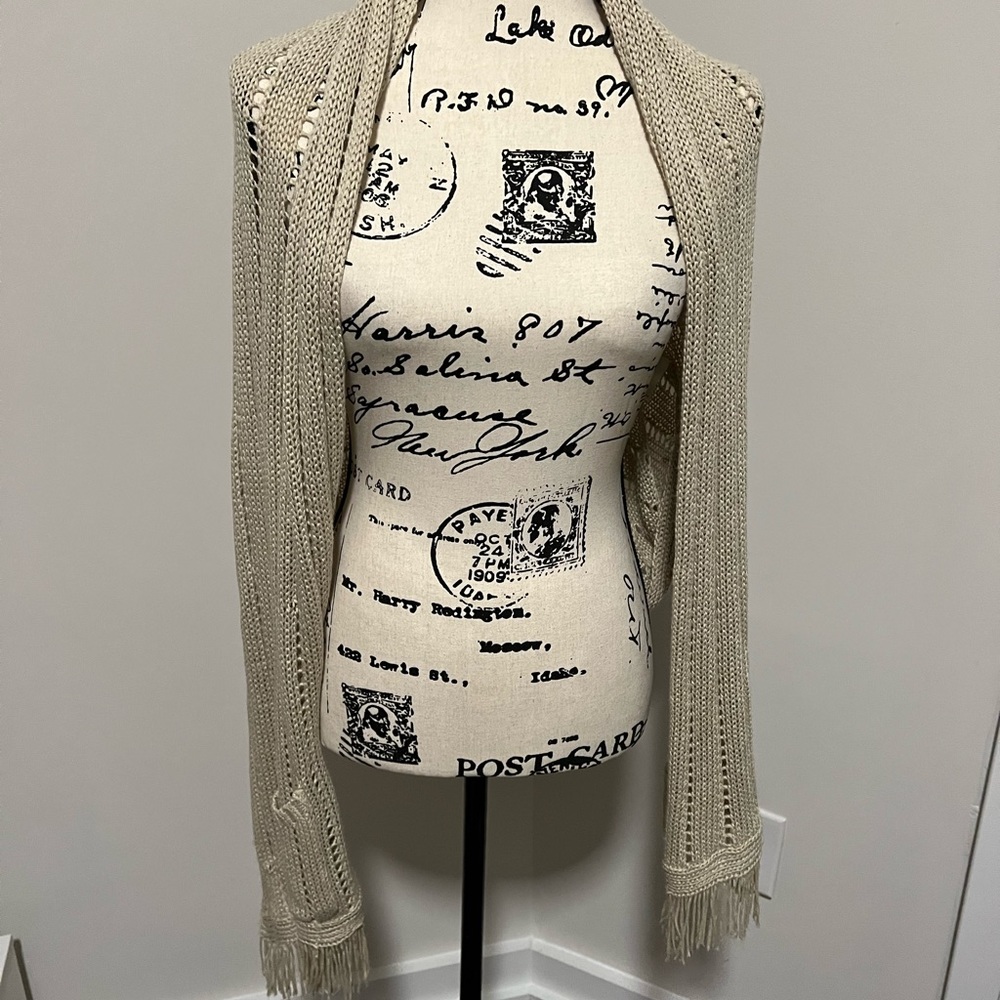 Beige kimono like top